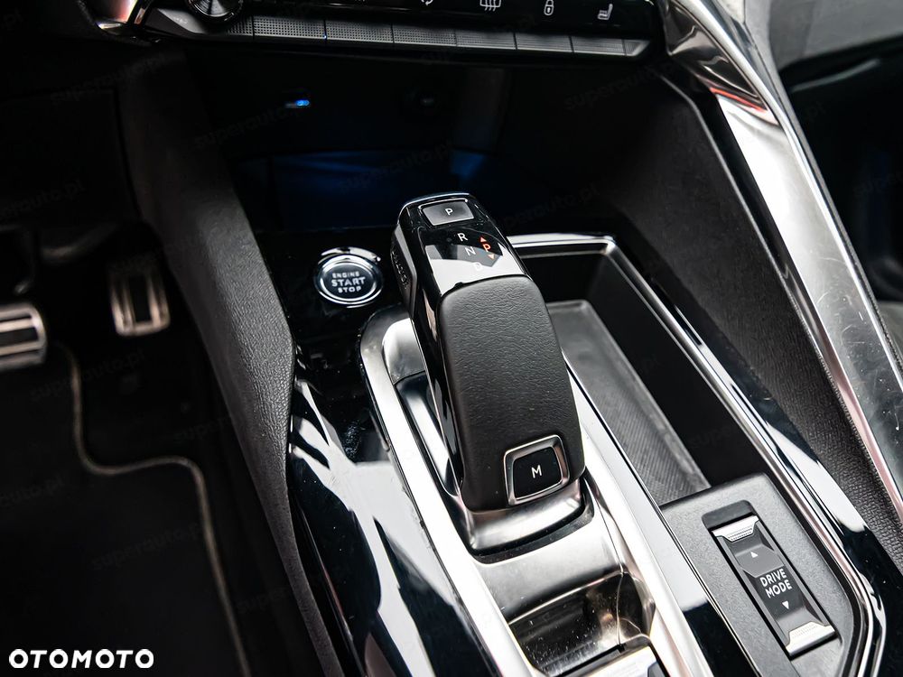 Peugeot 5008 1.6 PureTech GT S&S EAT8 - 21