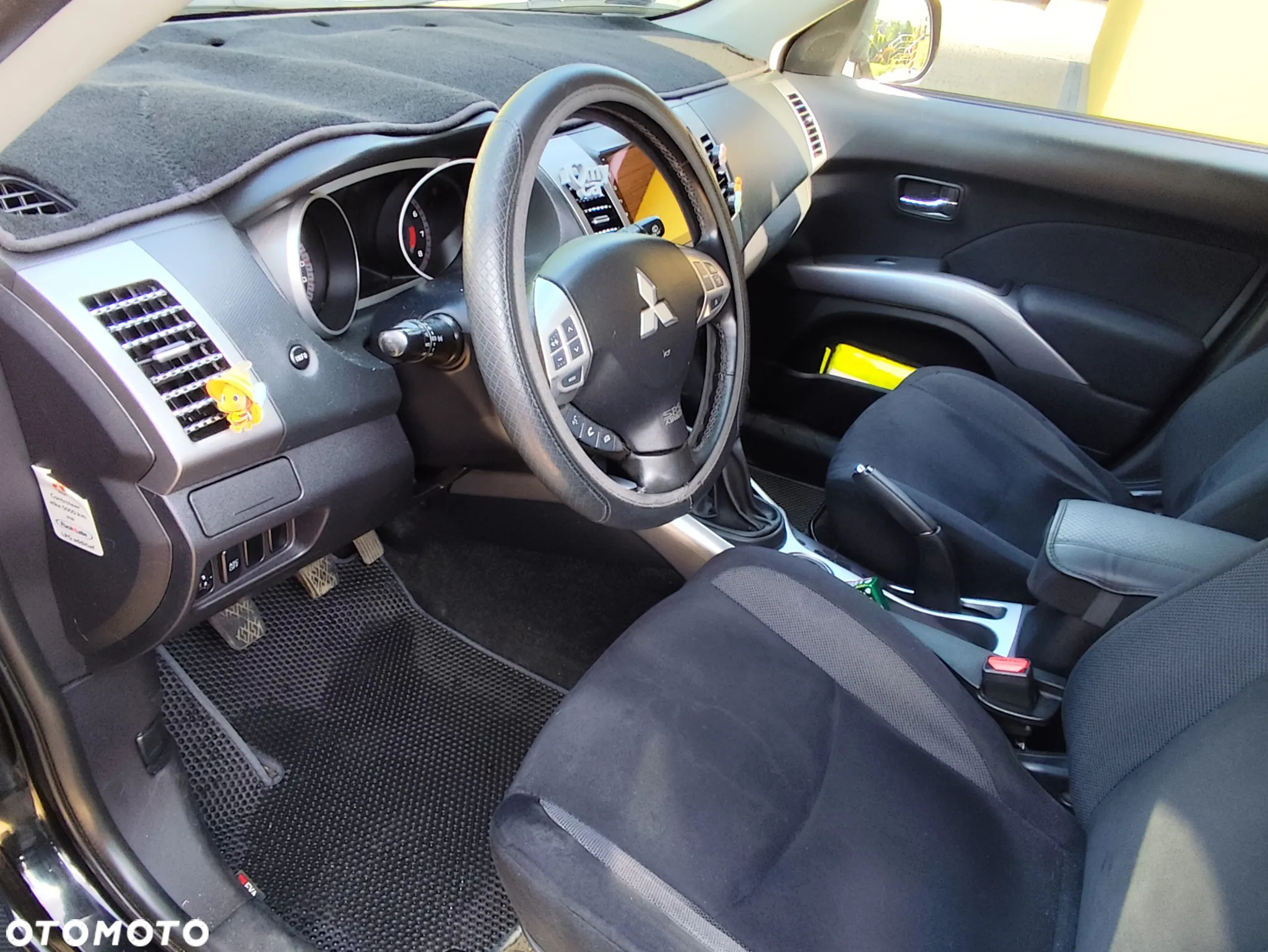 Mitsubishi Outlander 2.4 Invite 2WD - 5