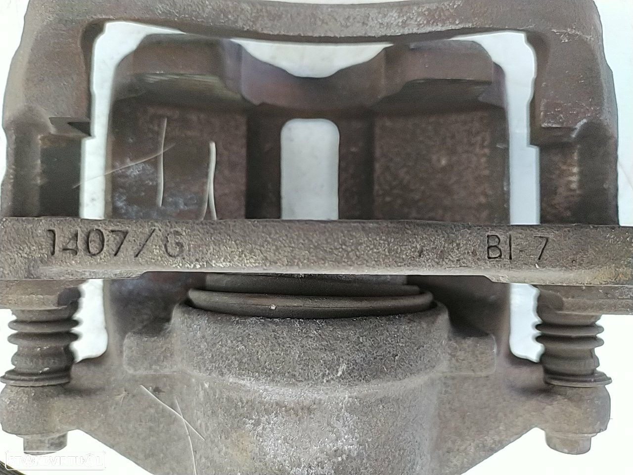 Pinça Frente Direita Mg Mg Zr - 5