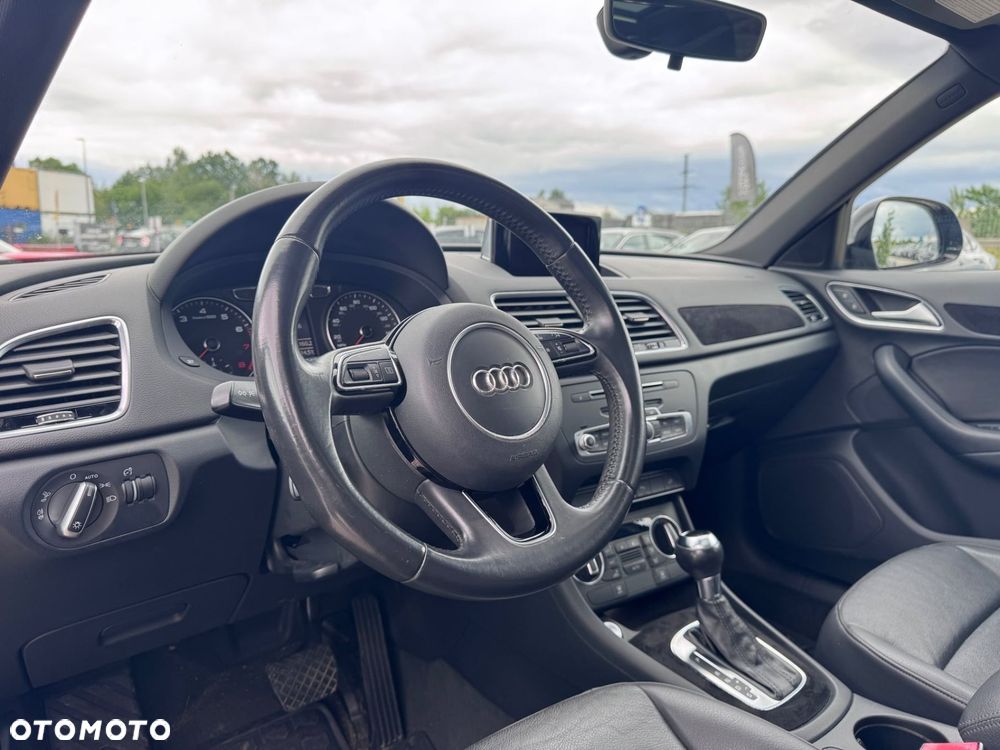 Audi Q3 2.0 TFSI Quattro S tronic design - 11