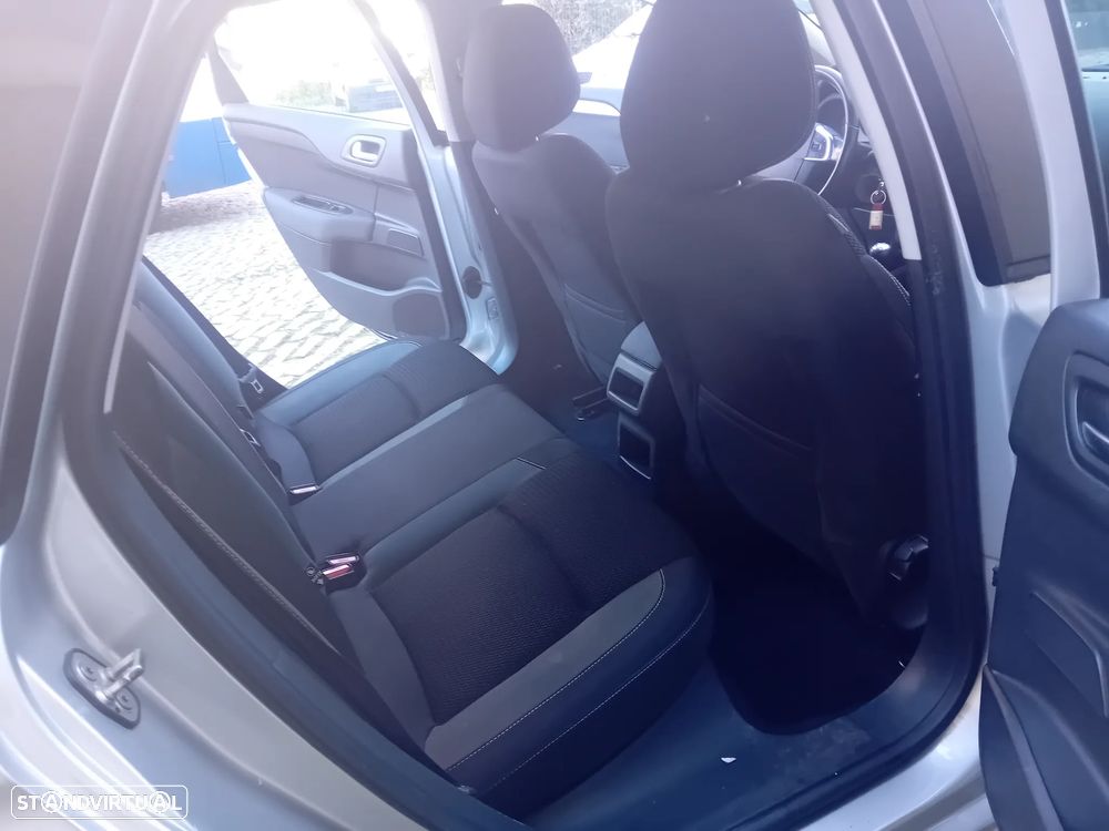 Citroën C4 1.6 BlueHDi Live - 33