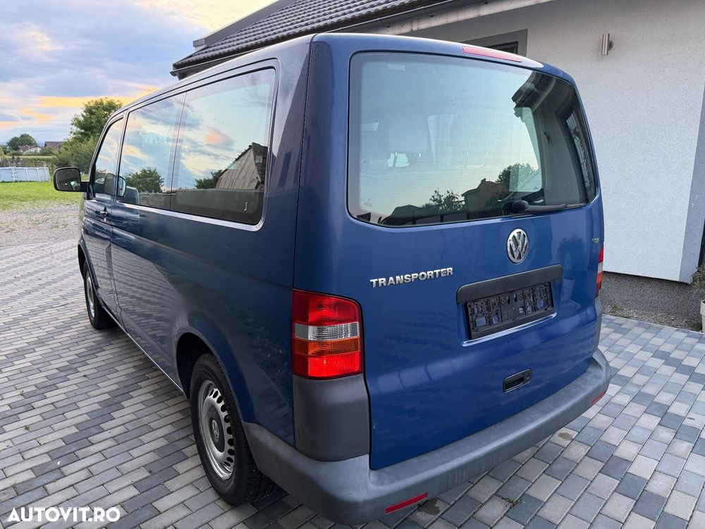 Volkswagen Transporter - 2