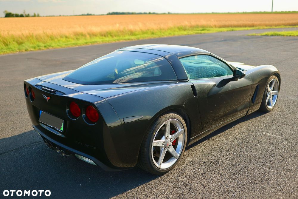 Chevrolet Corvette - 31