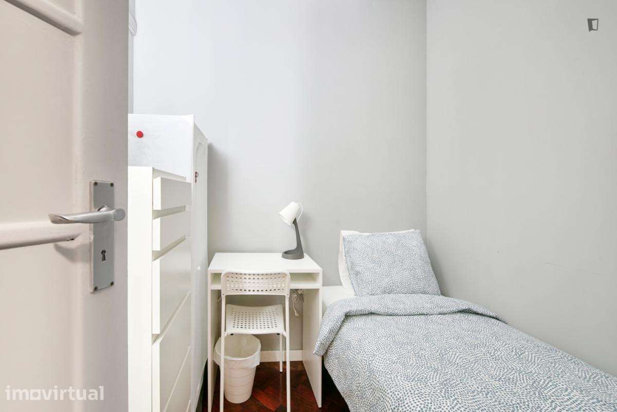Quarto - localizado em Saldanha Lisbon - Grande imagem: 2/52