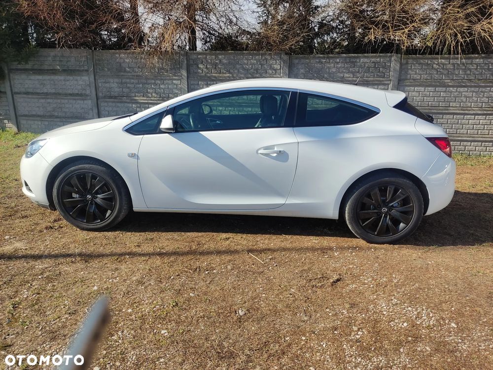 Opel Astra 1.4 Turbo - 4