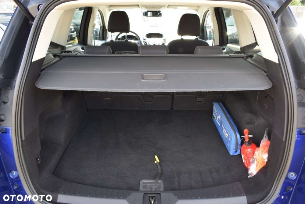 Ford Kuga - 13