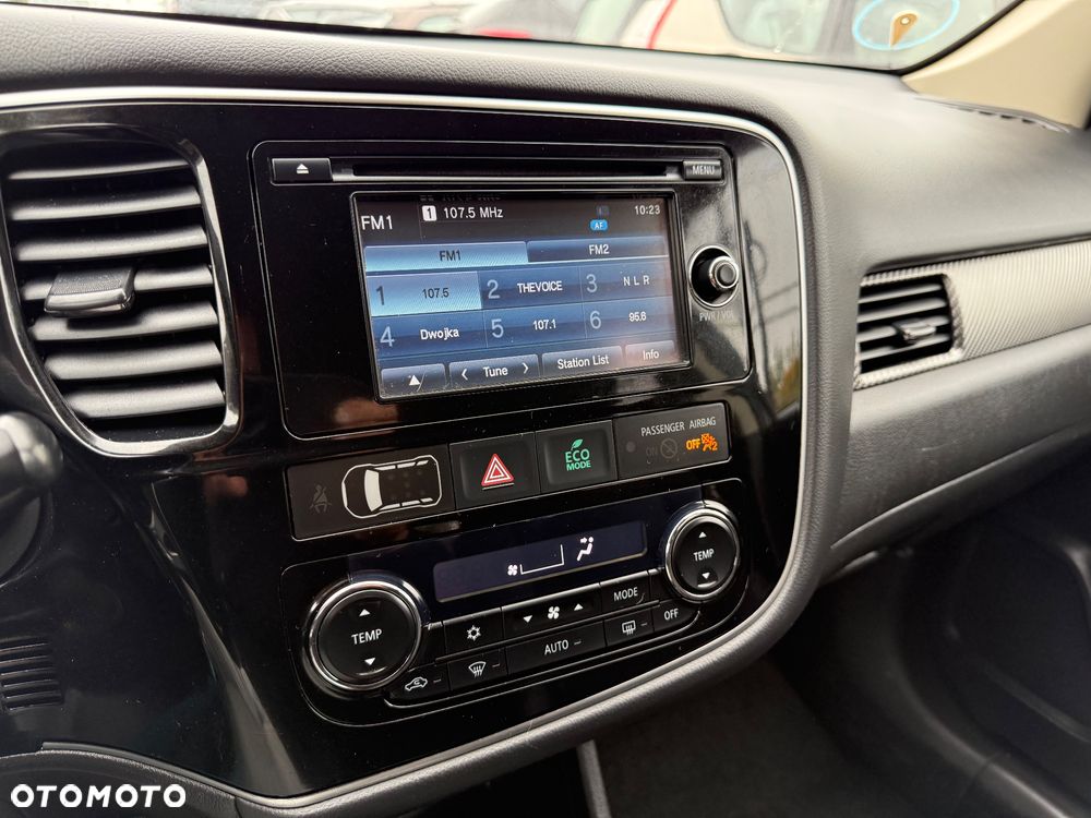 Mitsubishi Outlander - 31