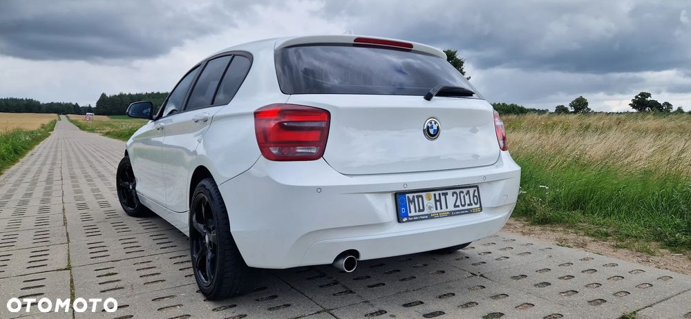 BMW Seria 1 116i - 23