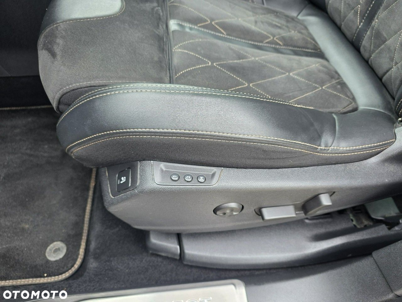 Peugeot 5008 - 2