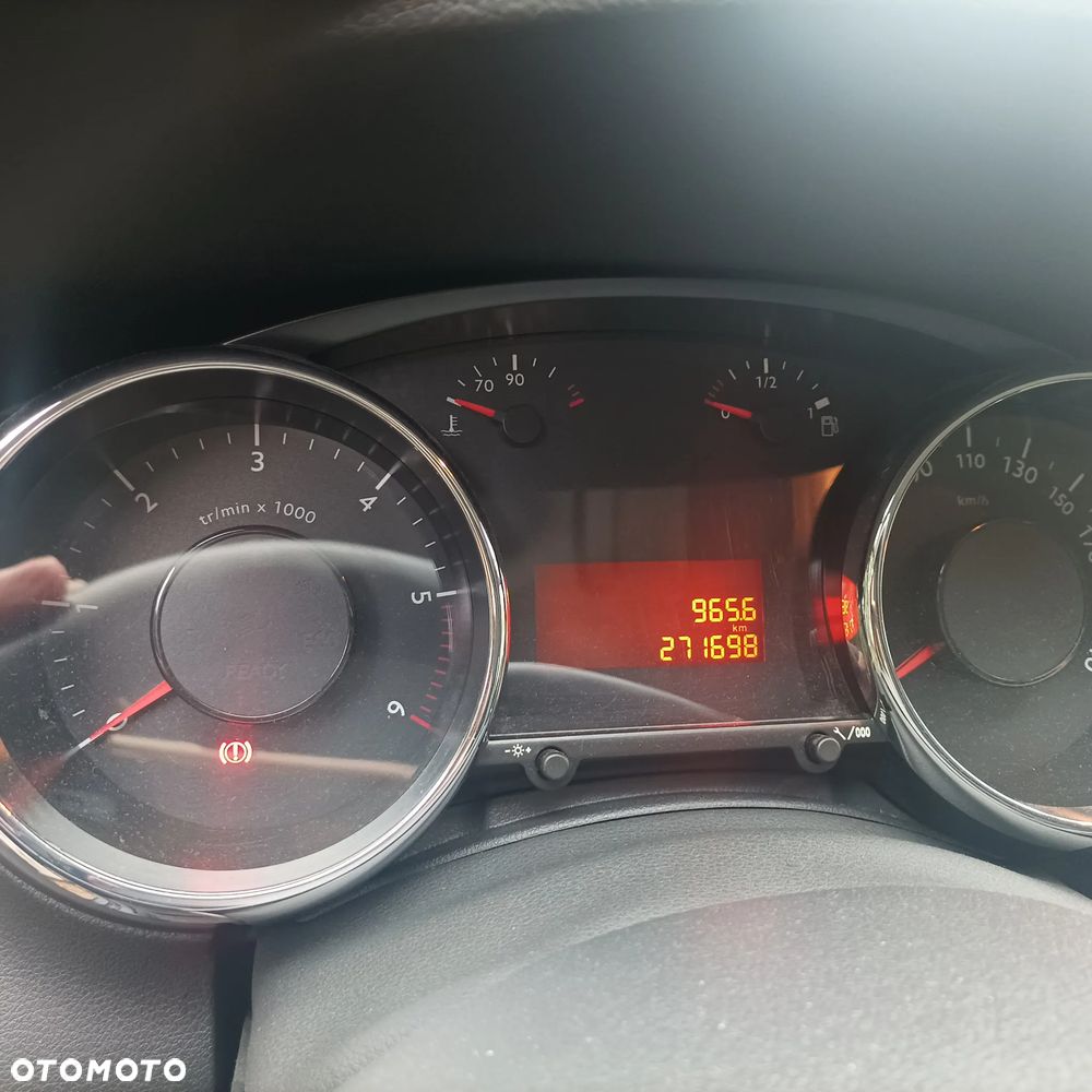 Peugeot 5008 e-HDI 115 ETG6 Stop&Start Allure - 5