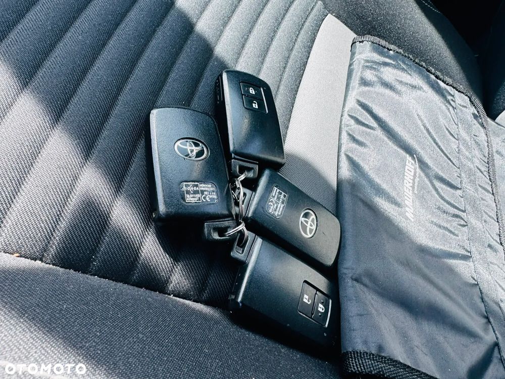 Toyota Yaris - 17