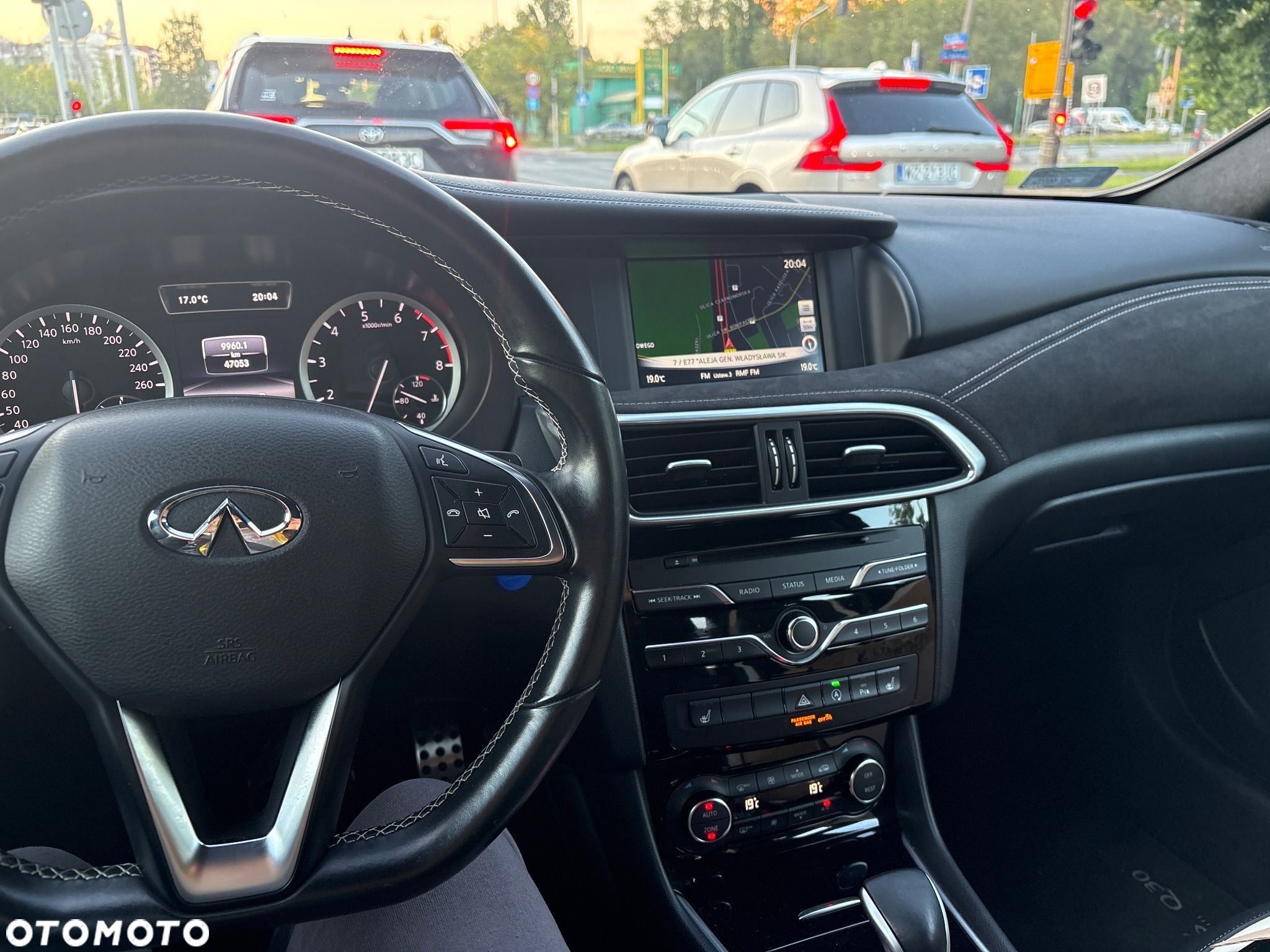 Infiniti Q30 - 1