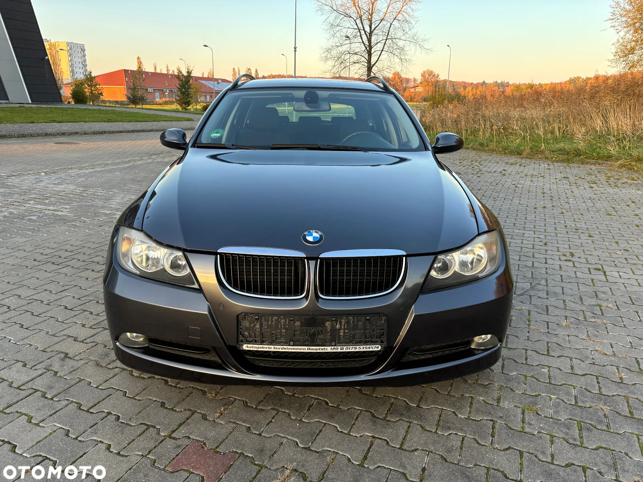BMW Seria 3 318d - 5
