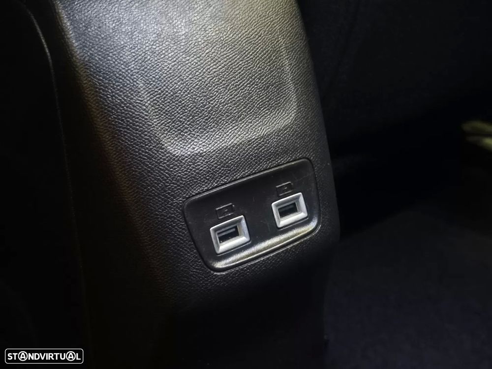 Peugeot 2008 PureTech 130 EAT8 Allure - 29