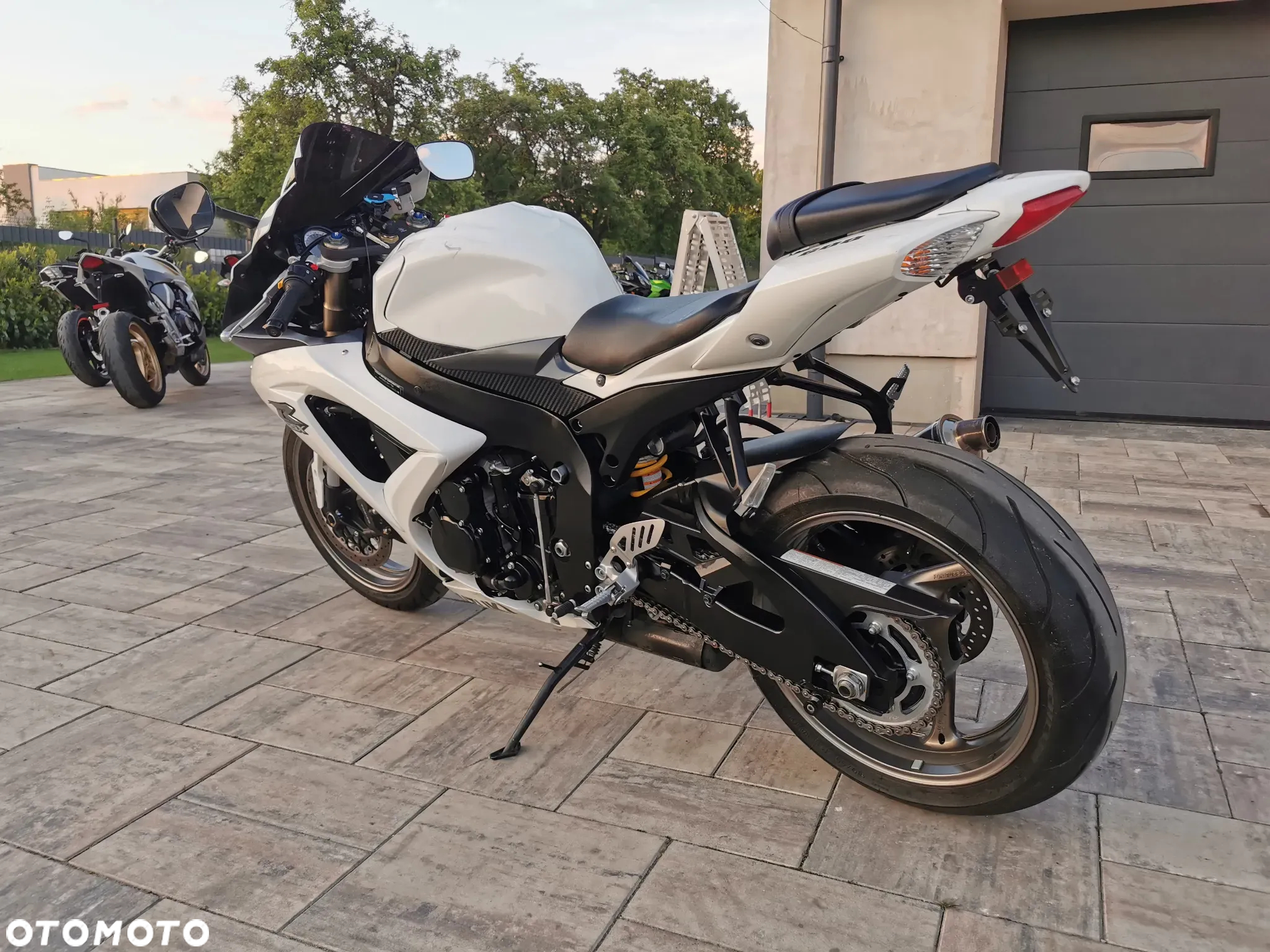 Suzuki GSX-R - 6