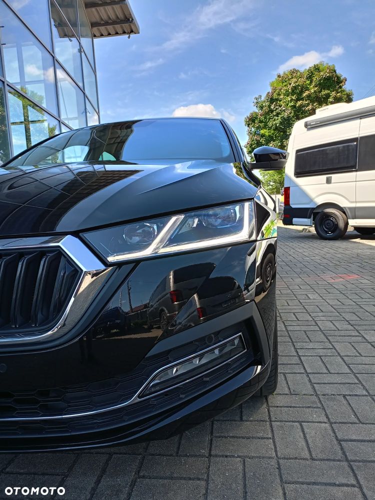 Skoda Octavia 2.0 TDI Style DSG - 32