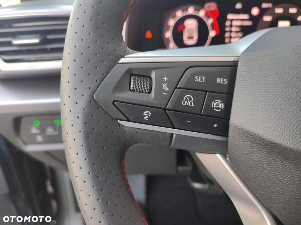 Seat Leon 1.5 eTSI FR DSG - 25