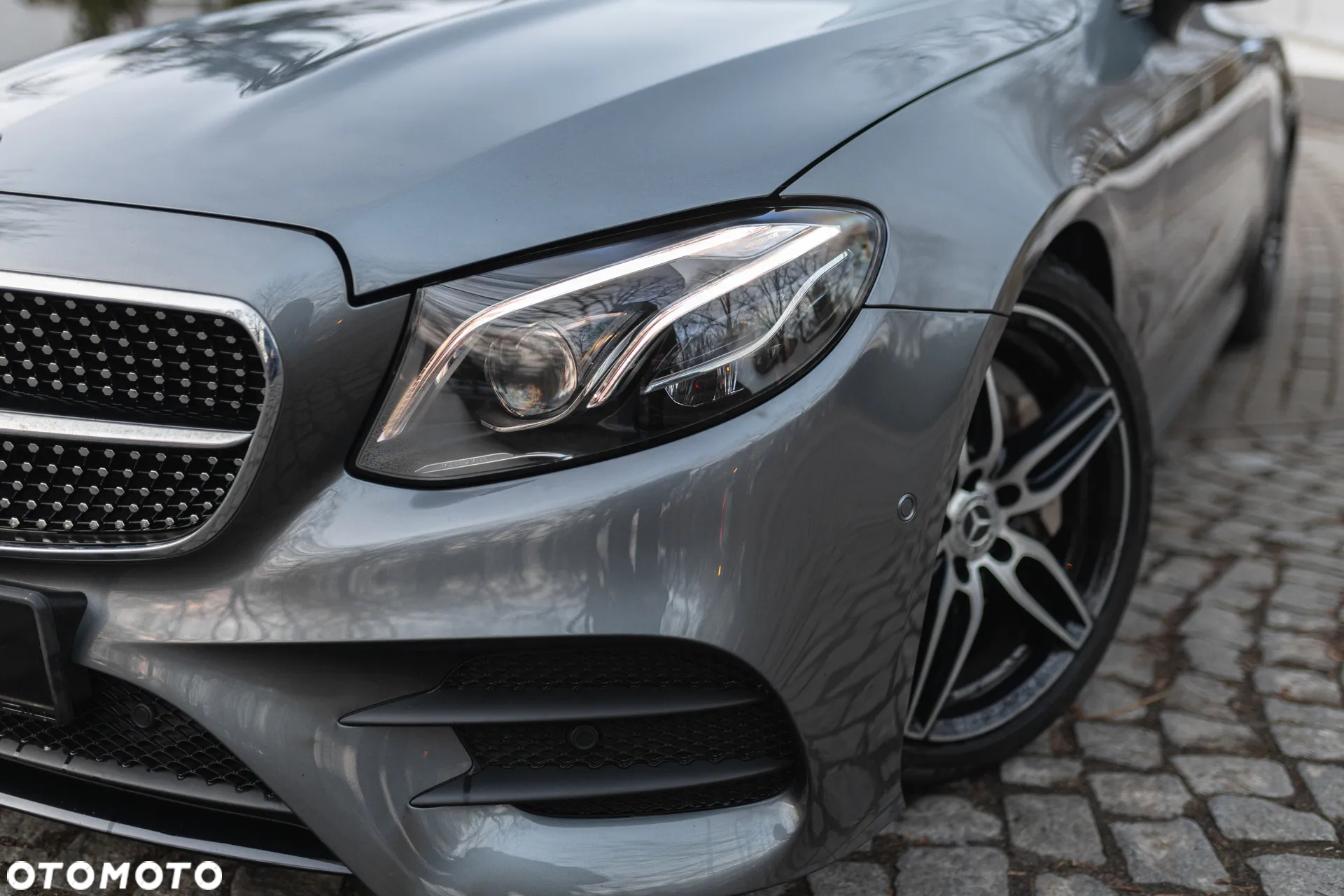 Mercedes-Benz Klasa E 350 Coupe 9G-TRONIC - 2