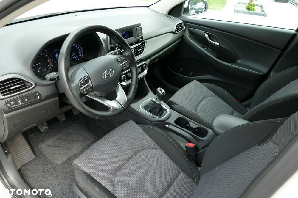 Hyundai i30 1.0 T-GDI Connect & Go - 17