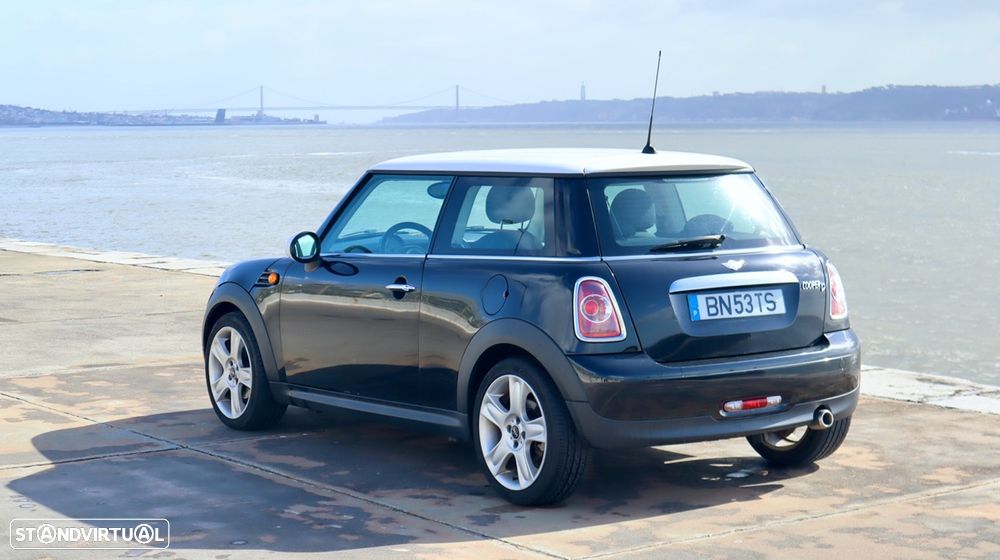 MINI 3 Portas Cooper D - 21