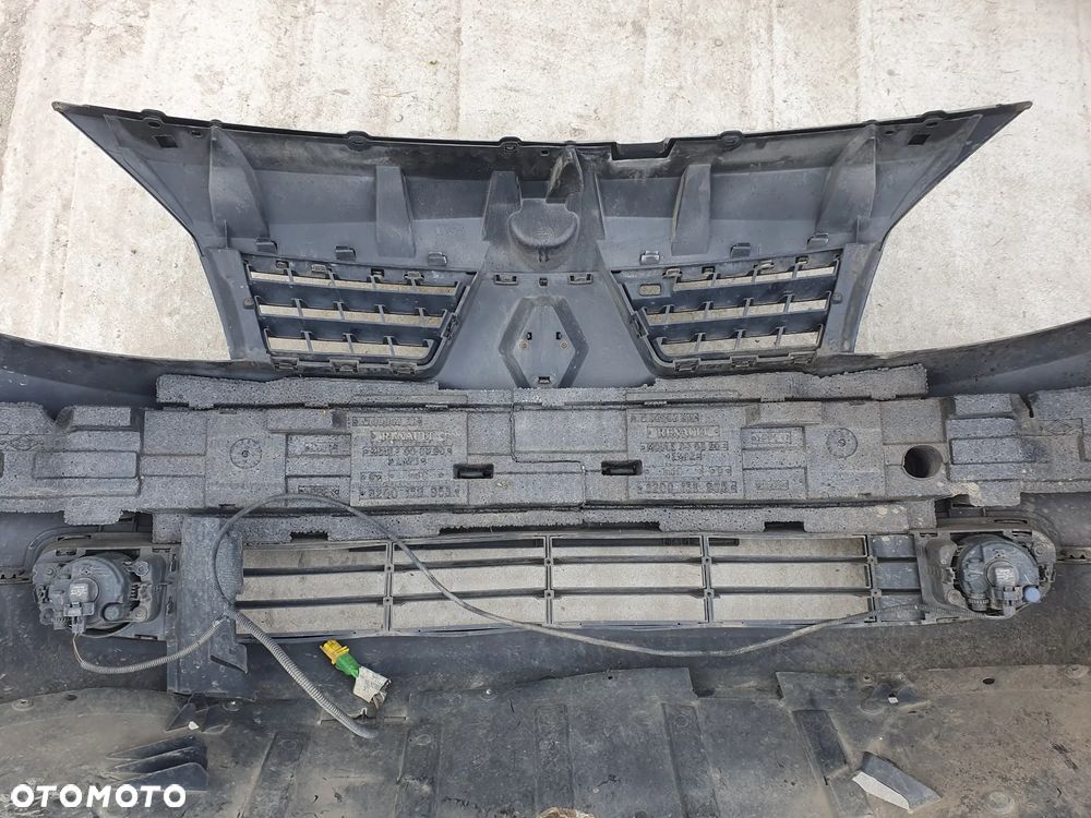 ZDERZAK PRZÓD RENAULT SCENIC 2000-2004 8200139528 - 2