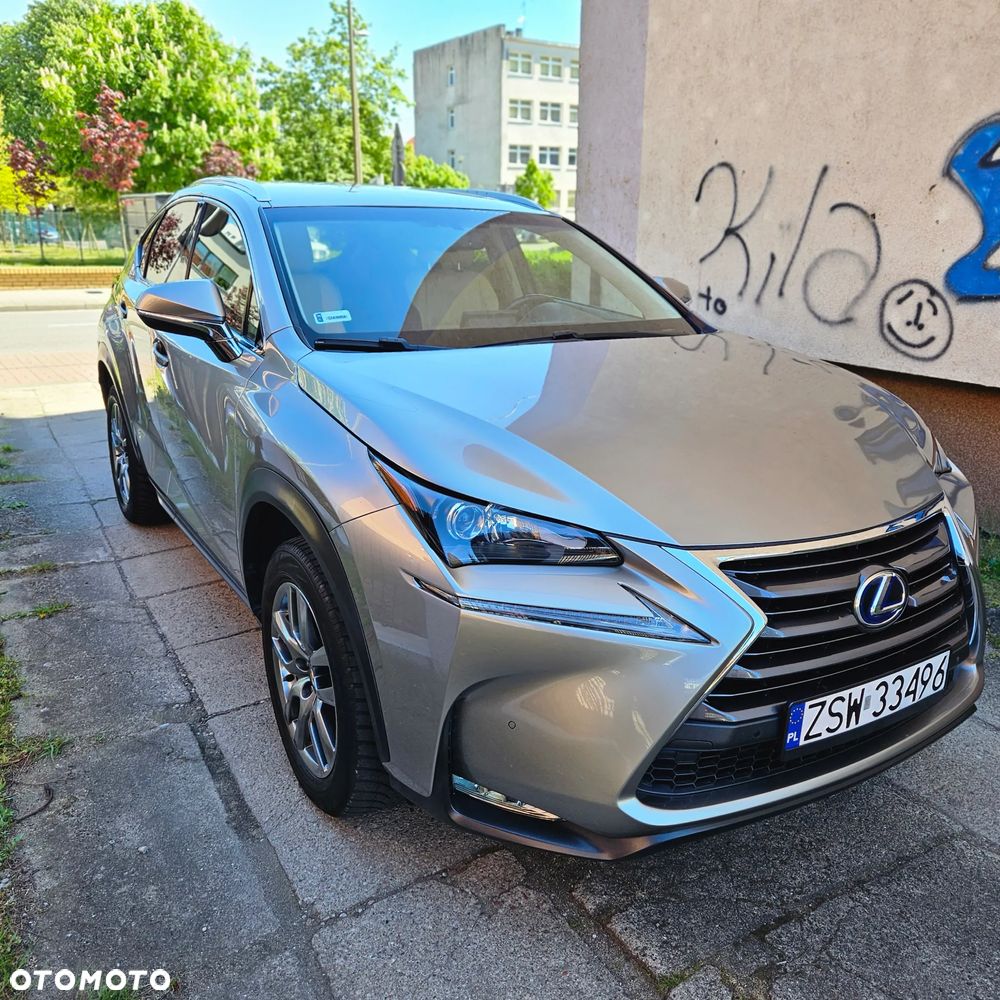 Lexus NX 200t AWD Luxury Line - 4