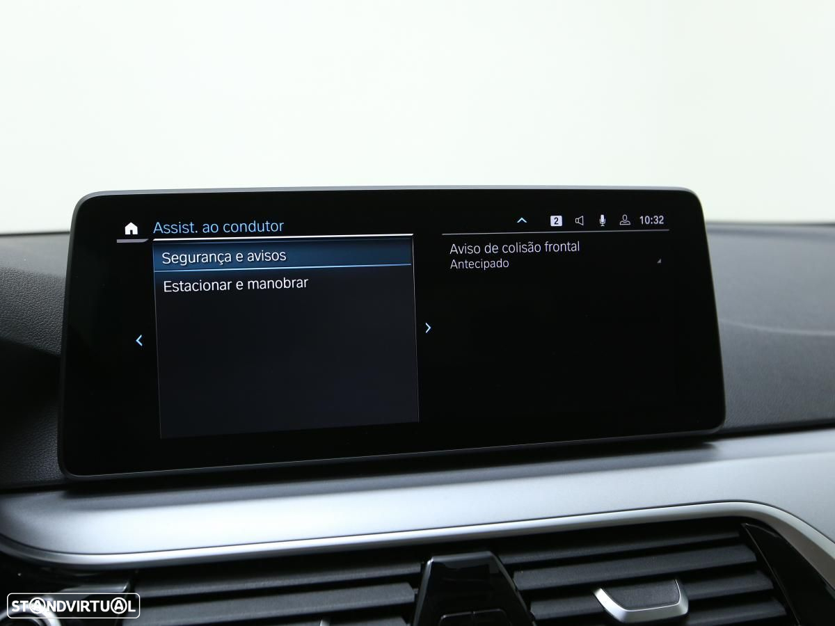 BMW 530 e - 25