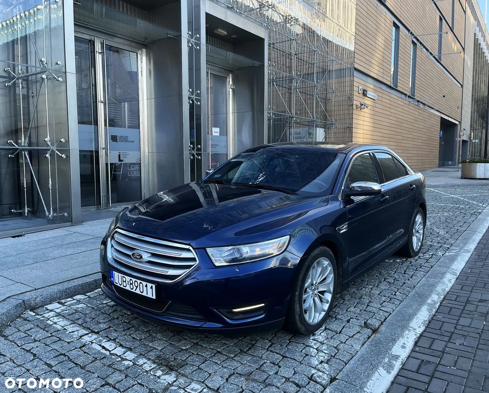 Ford Taurus - 3