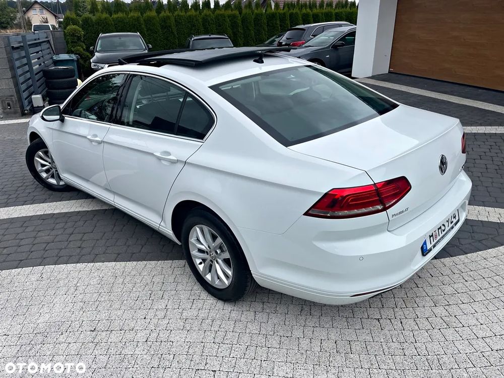 Volkswagen Passat 2.0 TDI SCR (BlueMotion Technology) DSG Comfortline - 18