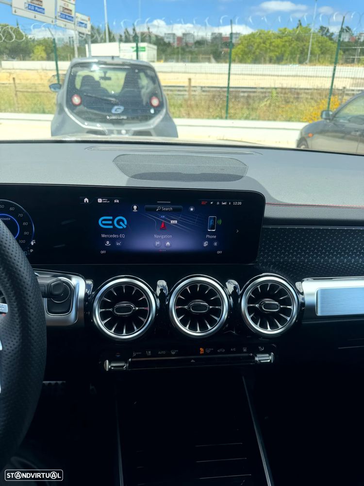 Mercedes-Benz EQB 250+ AMG Line - 32