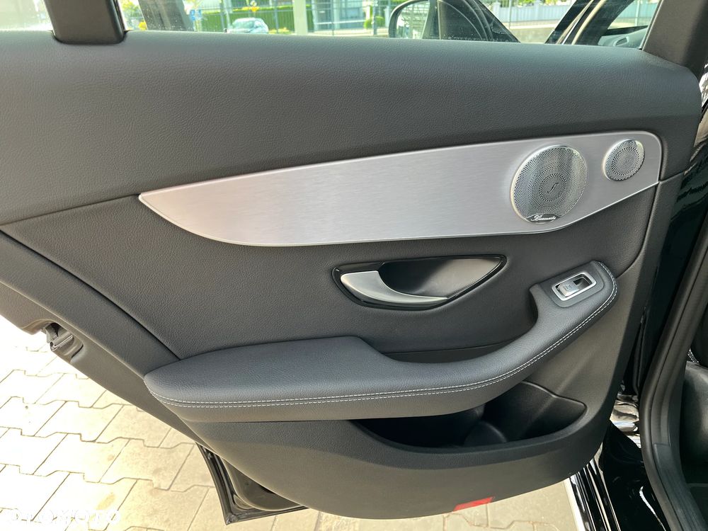 Mercedes-Benz Klasa C 300 de 9G-TRONIC Avantgarde - 27