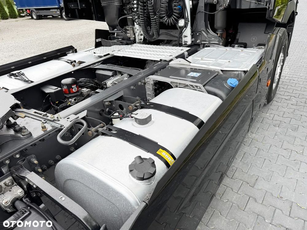 Renault T 520 / ACC / HIGH CAB  / NOWE OPONY MICHELIN / KLIMA POSTOJOWA / OBRACANY FOTEL / Z NIEMIEC - 18