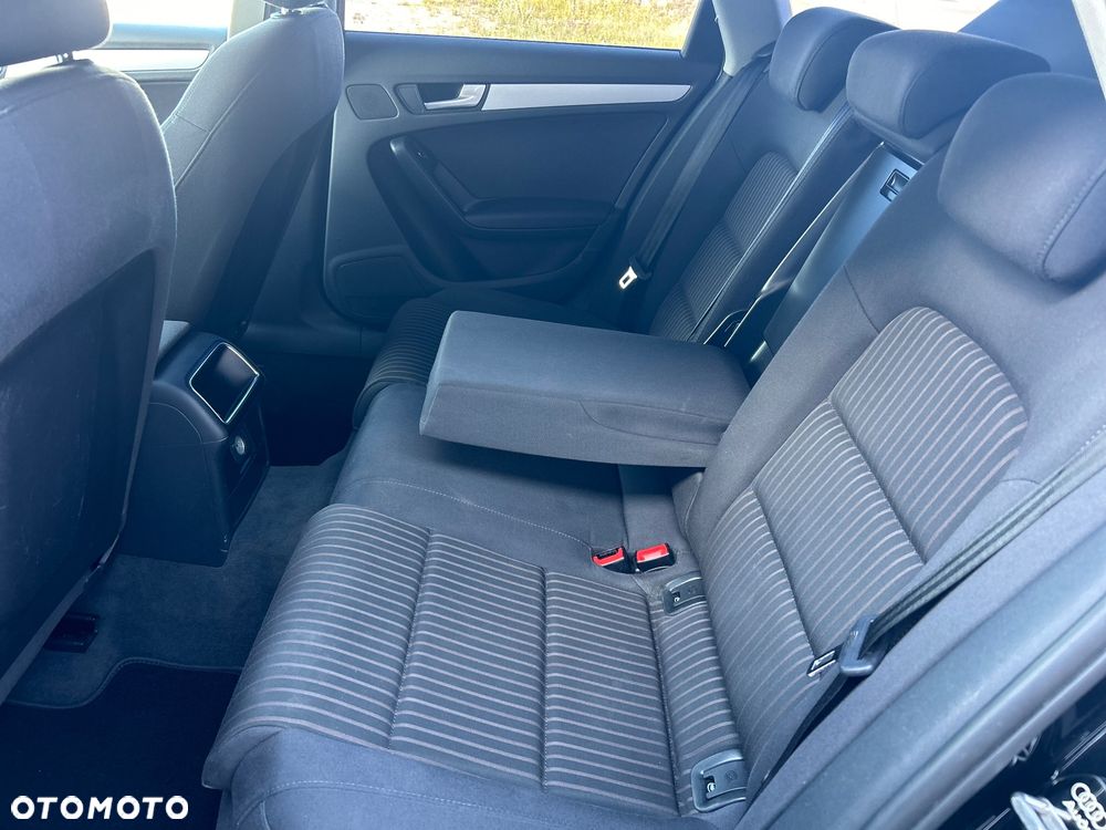 Audi A4 Avant 2.0 TDI DPF S line Sportpaket - 19