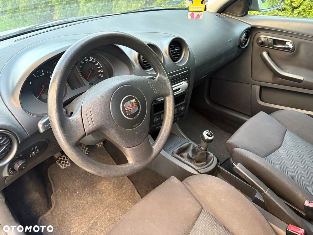 Seat Ibiza 1.4 16V Sport - 11