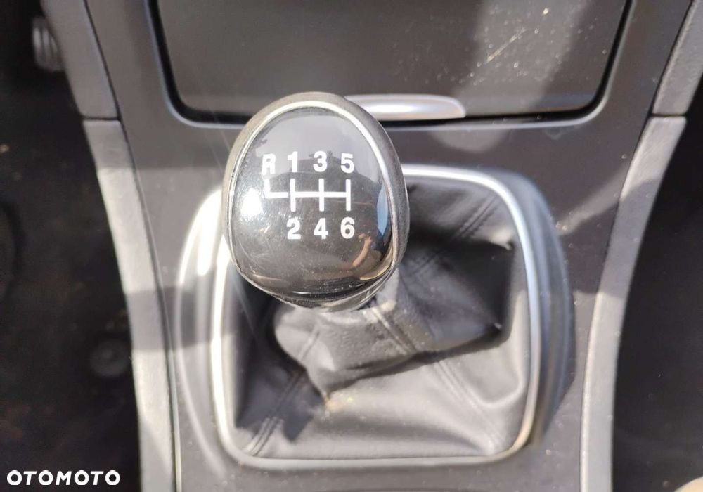 Ford S-Max - 18