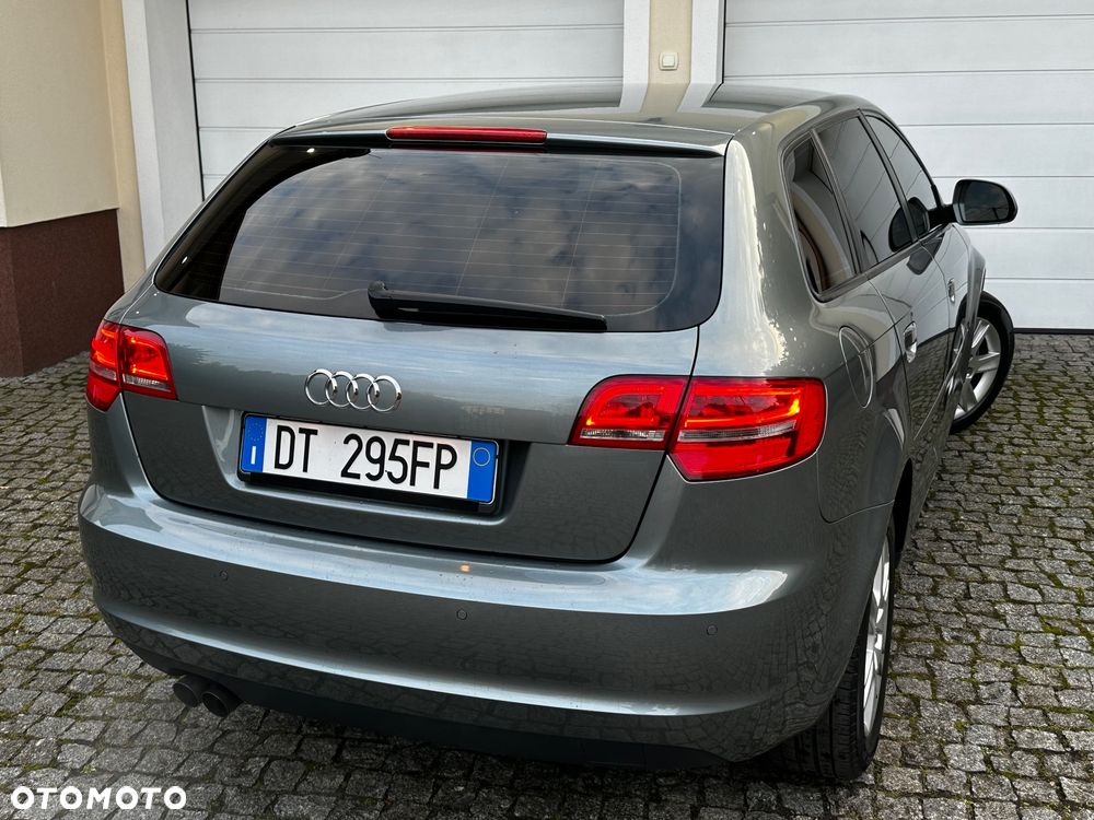 Audi A3 Sportback 1.8 TFSI Attraction - 9