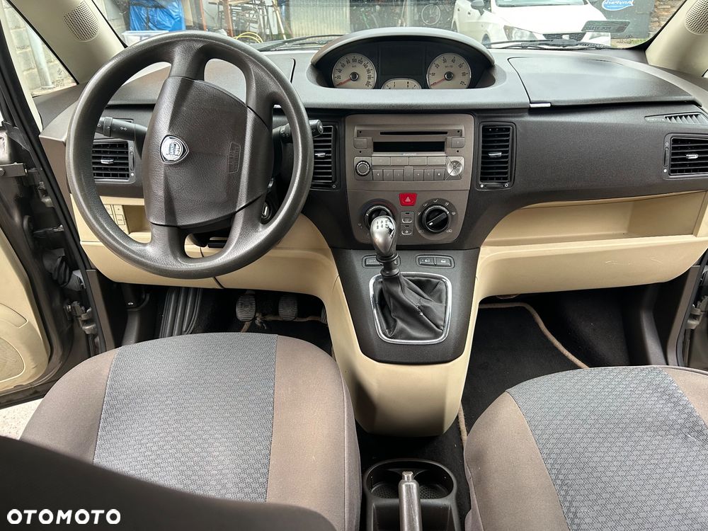Lancia Musa 2006 photo 3