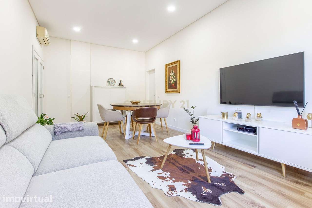 Apartamento T2 Moderno em Seixal  com garagem - Grande imagem: 2/22