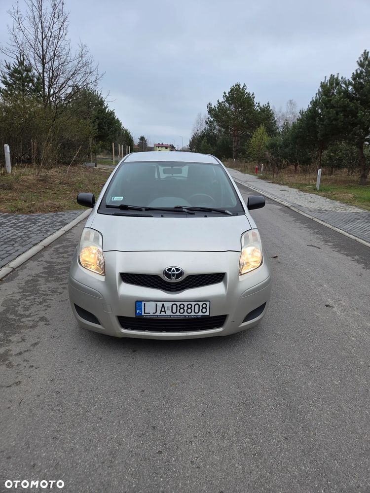 Toyota Yaris 1.0 Entry - 4