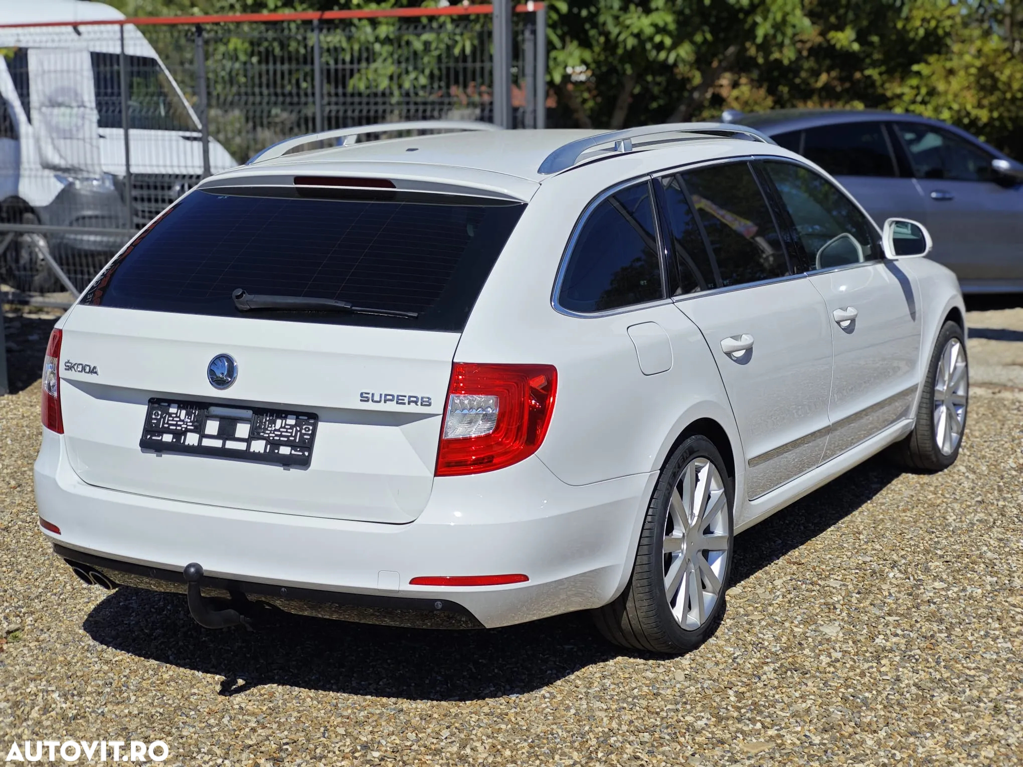 Skoda Superb 2.0 TDI DSG Elegance - 2