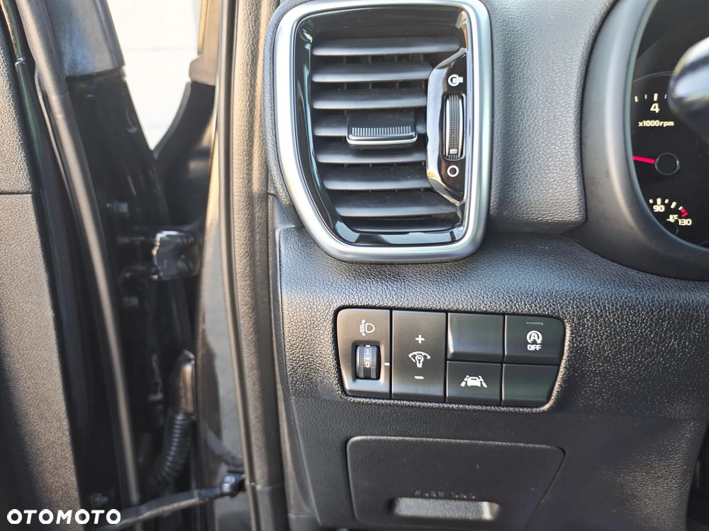 Kia Sportage - 17