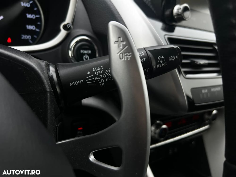 Mitsubishi Eclipse-Cross - 28