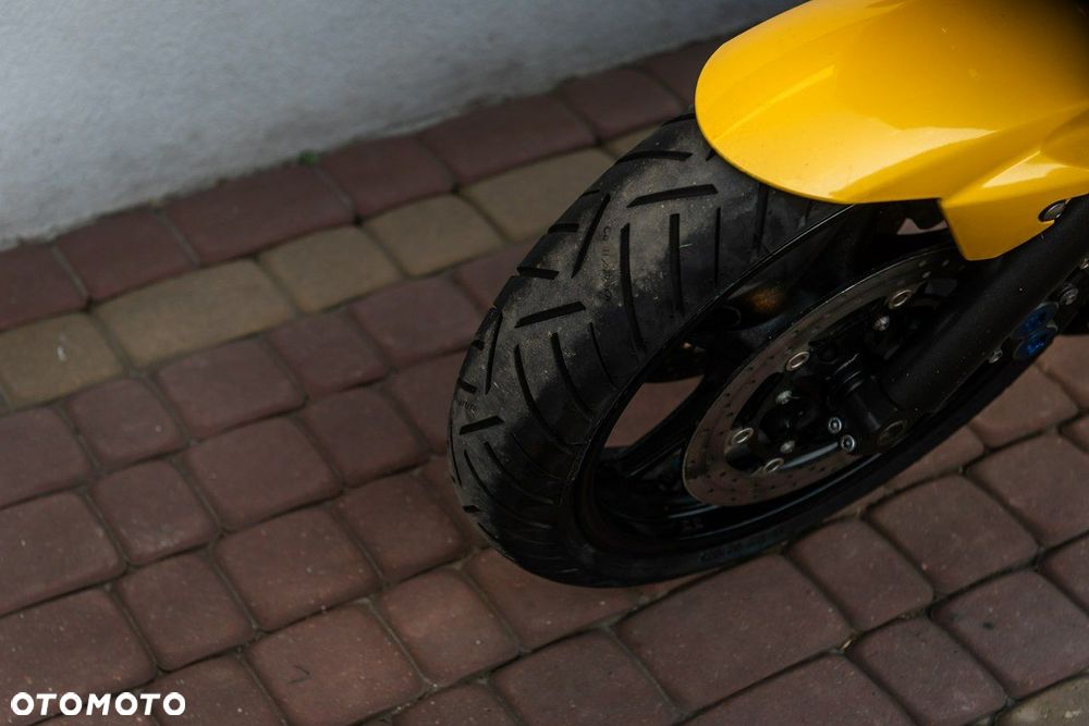 Yamaha R6 - 9