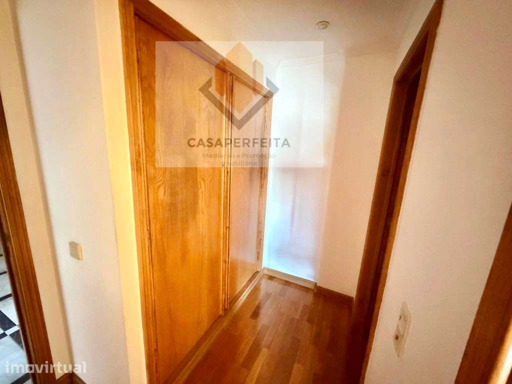 Apartamento T1 Junto à Rotunda de Santo Ovídio - Vila Nova de Gaia - Grande imagem: 3/11