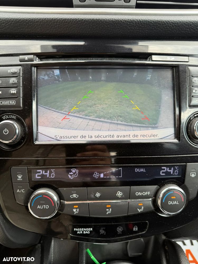 Nissan Qashqai 1.5 DCI N-Connecta - 12