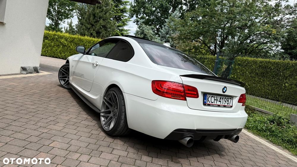 BMW Seria 3 335i xDrive M Sport Edition - 6