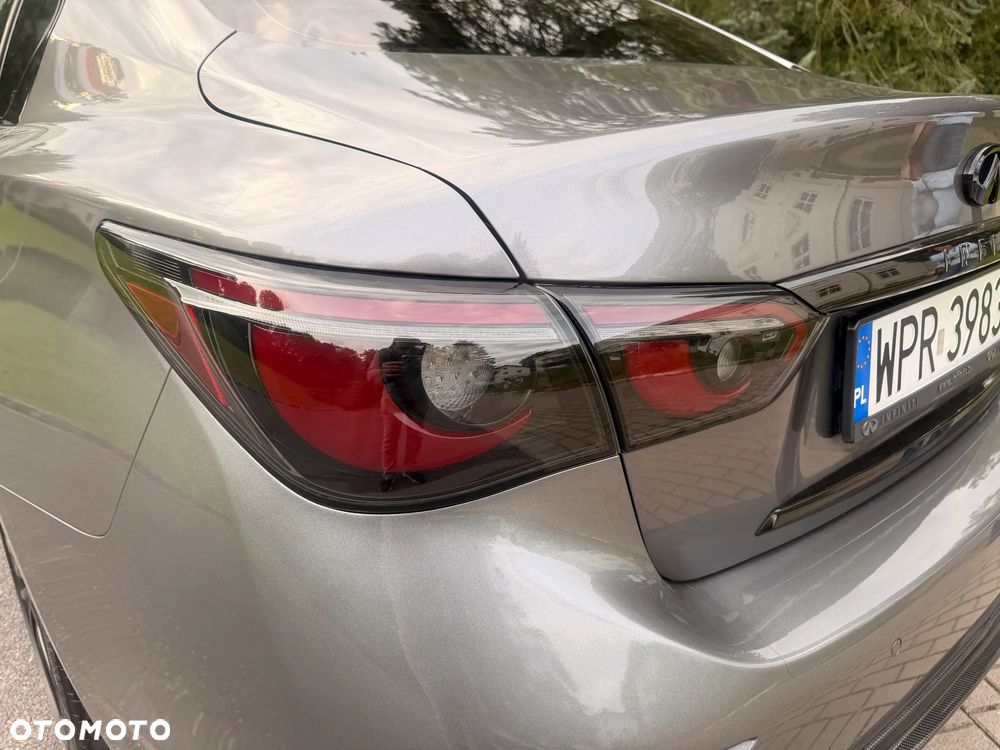 Infiniti Q50 2.0t Sport Tech - 13
