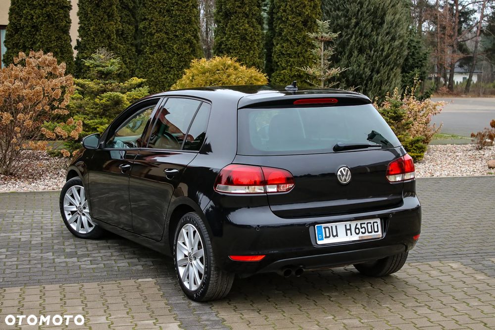 Volkswagen Golf - 16