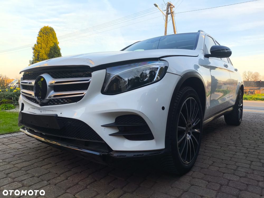 Mercedes-Benz GLC 250 d 4Matic 9G-TRONIC AMG Line - 9