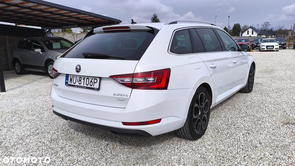 Skoda Superb 2.0 TDI L&K DSG - 18